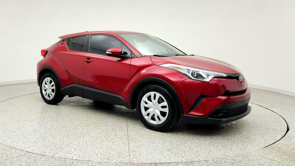 Used 2019 Toyota C-HR LE FWD image 3