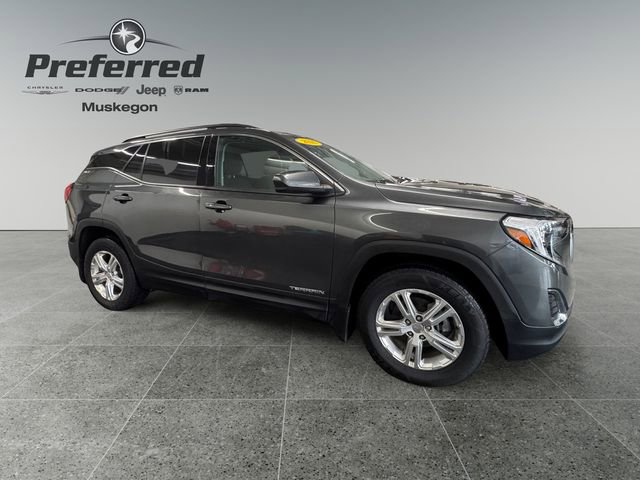 Used 2020 GMC Terrain SLE w/ Driver Convenience Package image 8