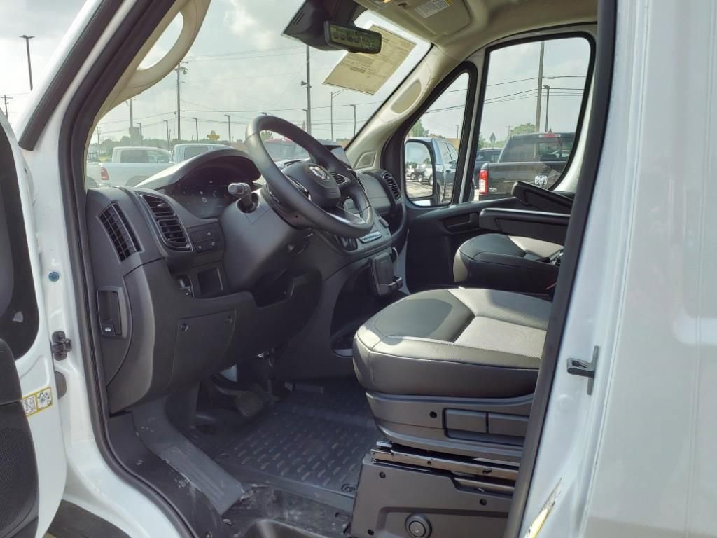 New 2024 RAM ProMaster 3500 w/ Premium Convenience Group image 15