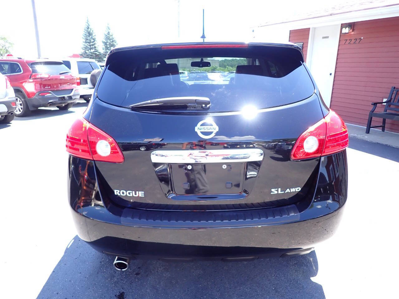 Used 2012 Nissan Rogue SL AWD/4WD image 5