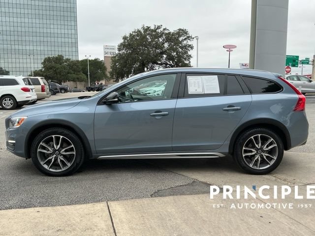 Used 2018 Volvo V60 T5 Cross Country w/ Convenience Package AWD/4WD image 6