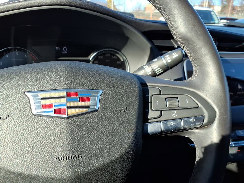 Certified 2023 Cadillac XT4 Luxury w/ Cold Weather Package image 27