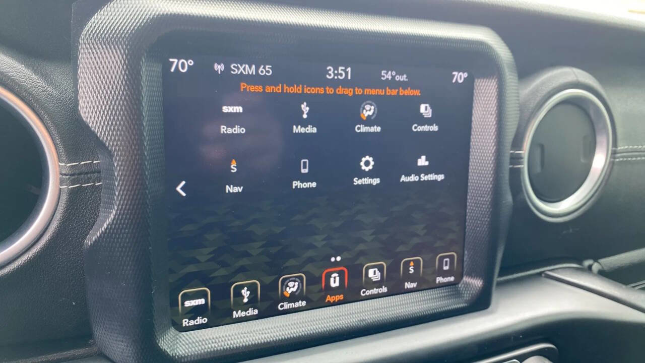 Used 2018 Jeep Wrangler Unlimited Sahara image 21