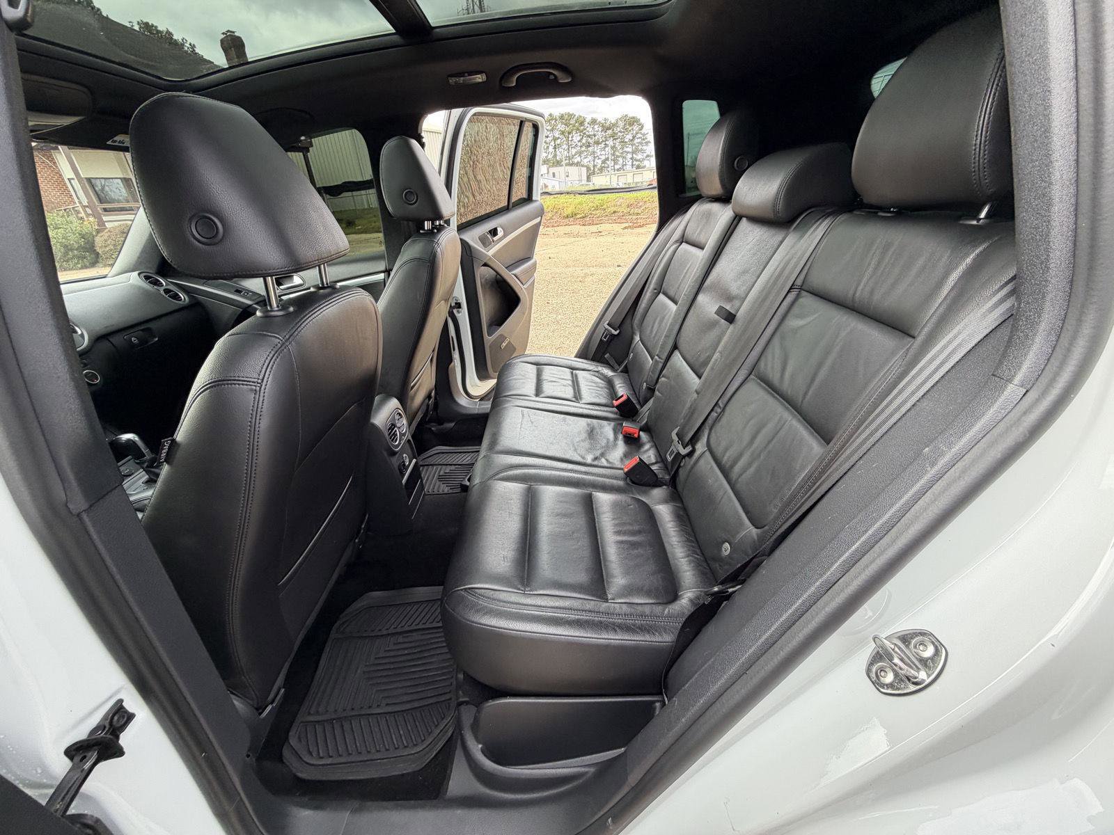 Used 2015 Volkswagen Tiguan R-Line image 15