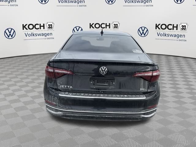 Used 2024 Volkswagen Jetta SEL image 6