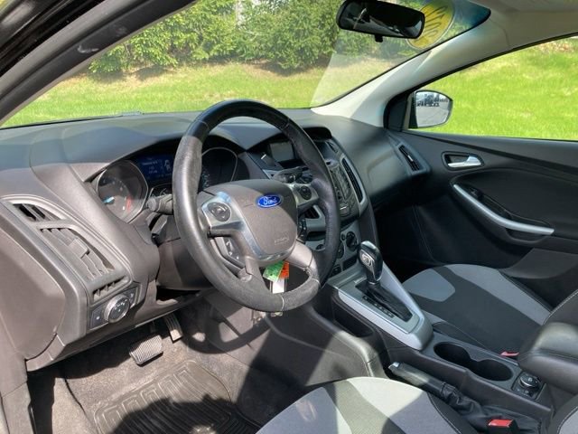 Used 2012 Ford Focus SE FWD image 11