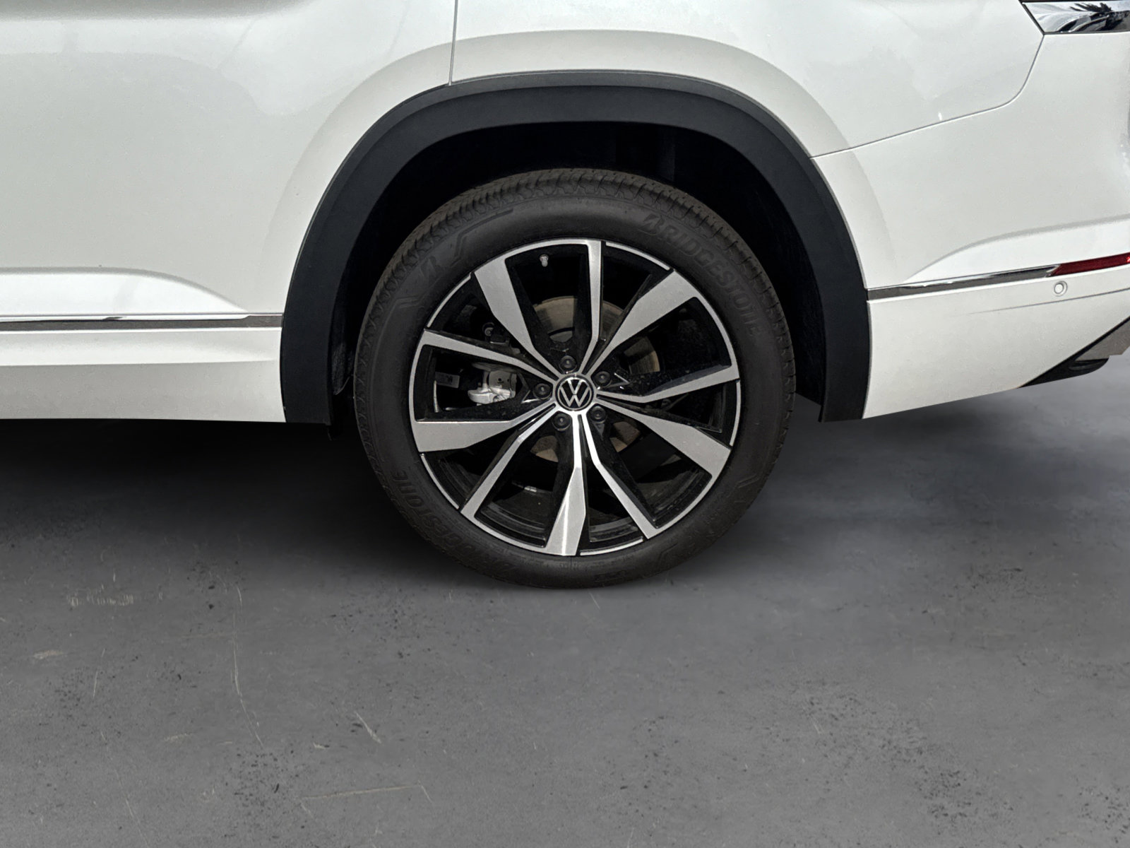 New 2026 Volkswagen Atlas SEL Premium R-Line image 10