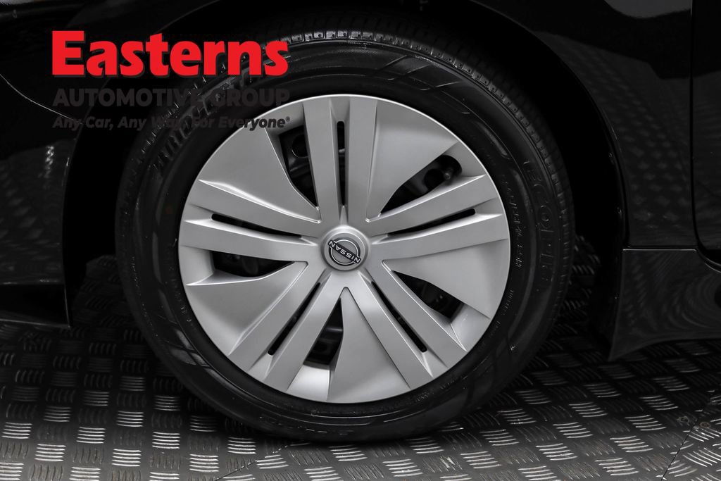 Used 2023 Nissan Leaf S image 31