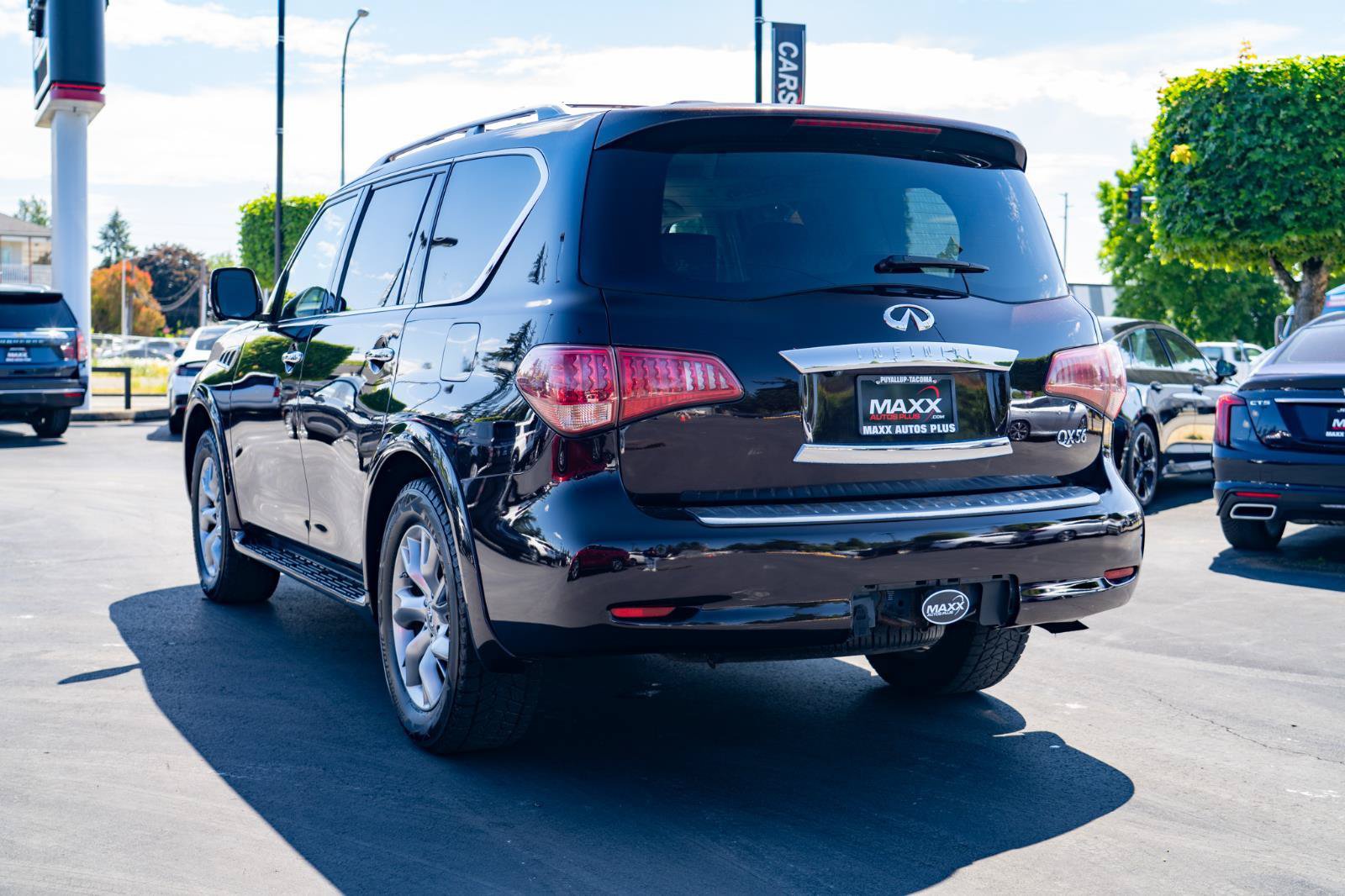 Used 2011 INFINITI QX56 4WD w/ Theater Pkg image 11