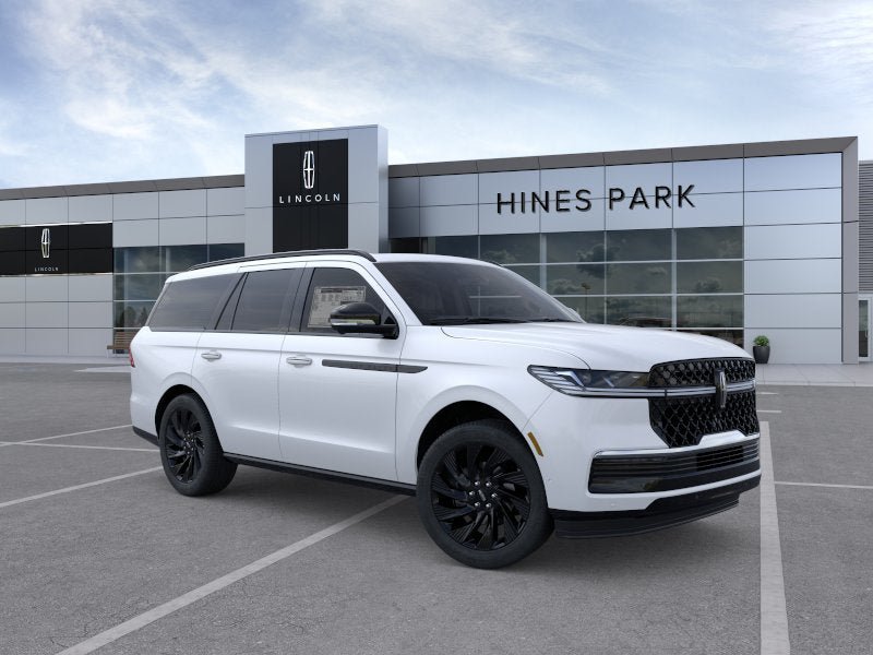 New 2026 Lincoln Navigator Reserve w/ Jet Appearance Package AWD/4WD image 7