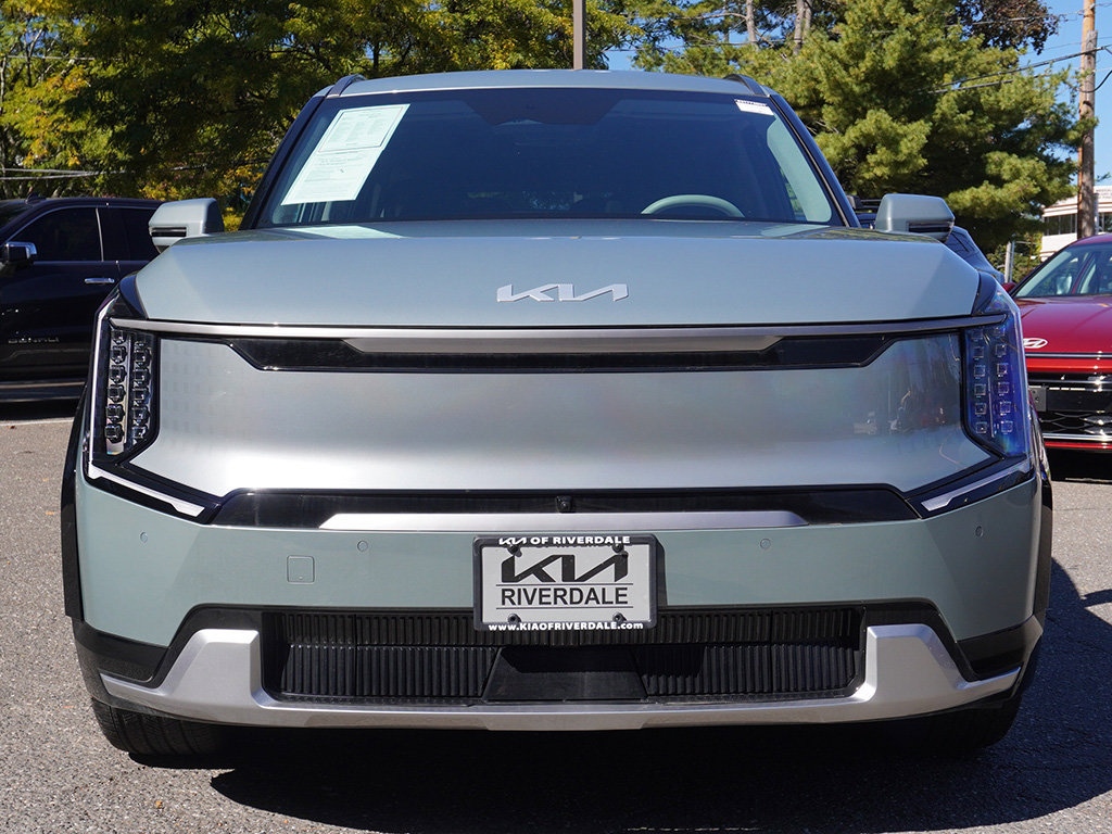 Used 2024 Kia EV9 Land AWD/4WD image 15