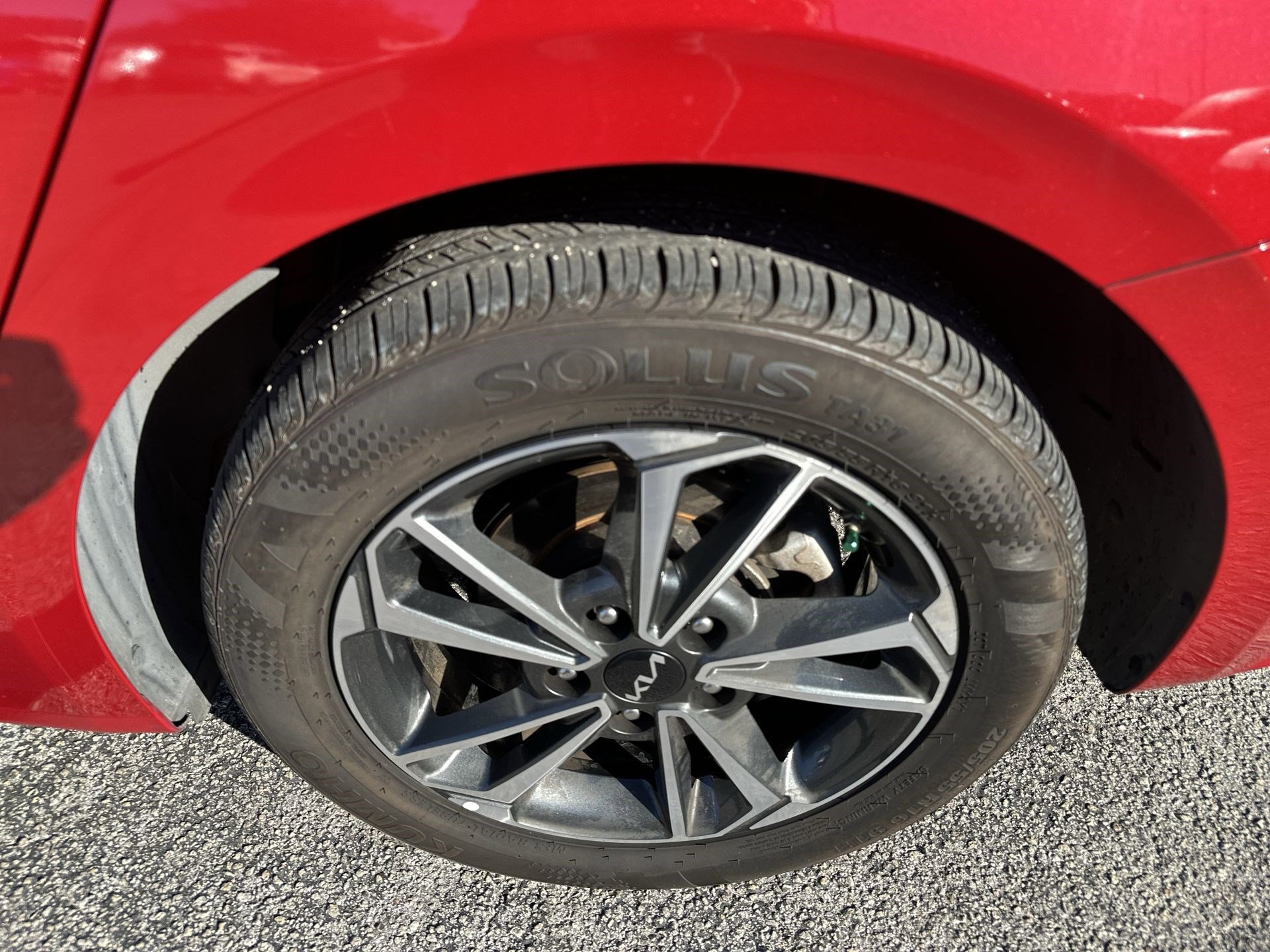 Certified 2024 Kia Forte LXS w/ LXS Technology Package image 19