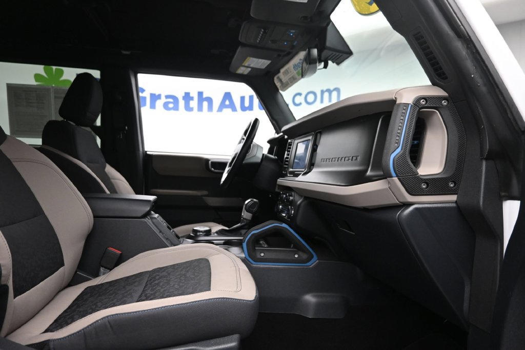 Used 2022 Ford Bronco Wildtrak AWD/4WD image 9