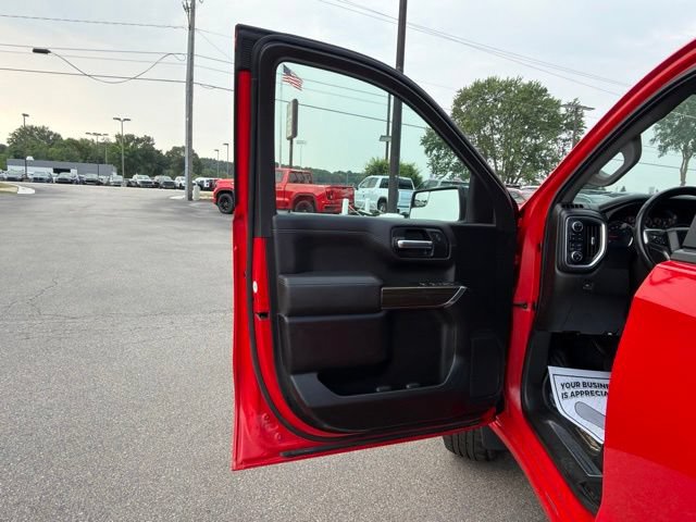 Used 2022 Chevrolet Silverado 1500 LT Trail Boss w/ Bed Protection Package AWD/4WD image 13