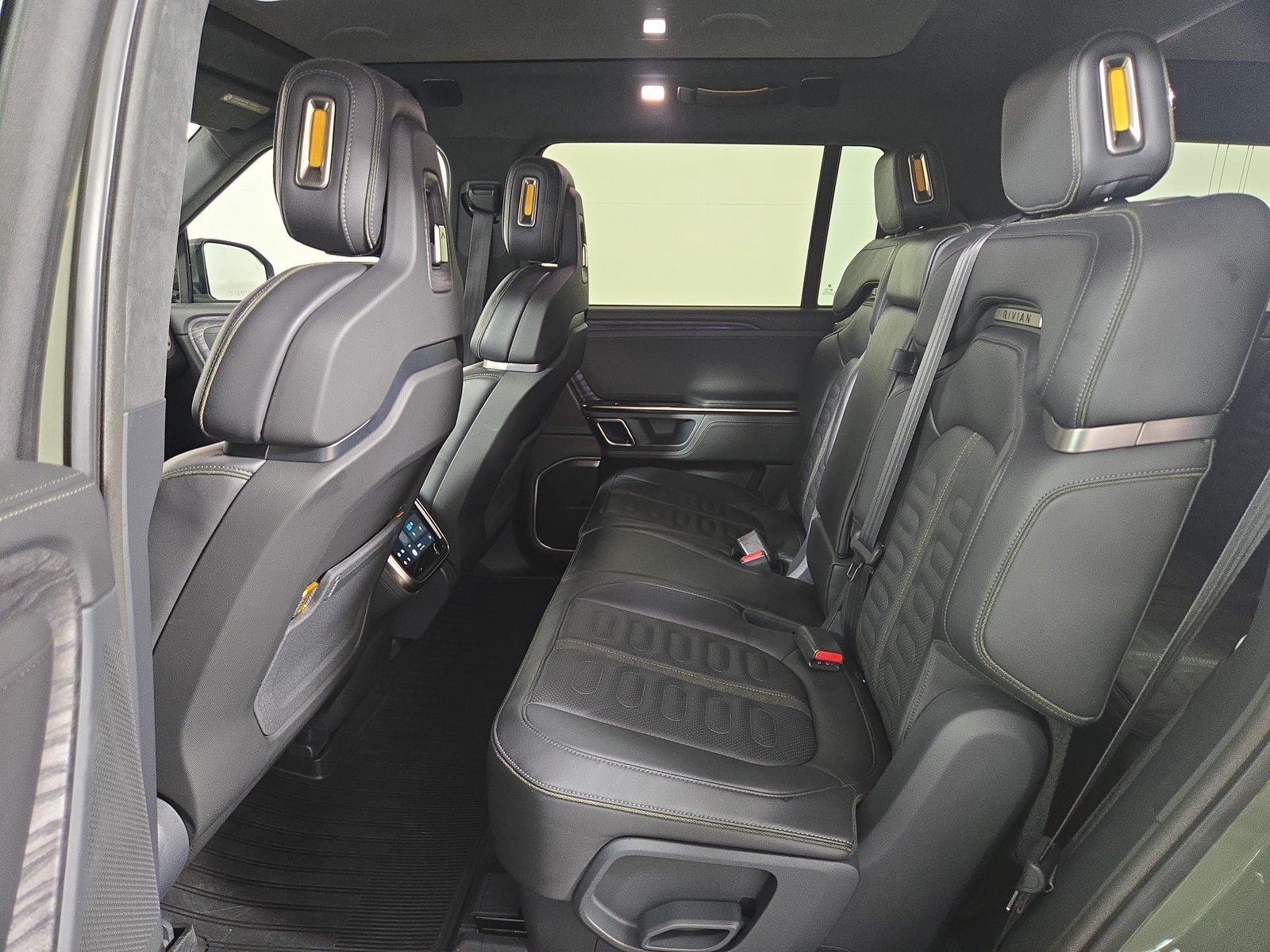 Used 2022 Rivian R1S Launch Edition Quad AWD/4WD image 21