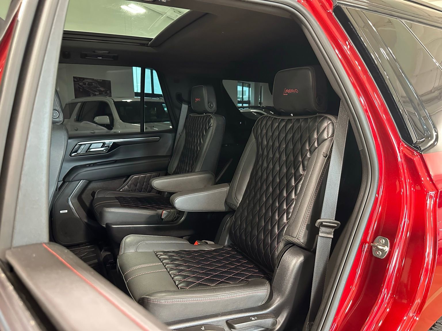 Used 2025 Chevrolet Tahoe RST w/ Comfort Package AWD/4WD image 36