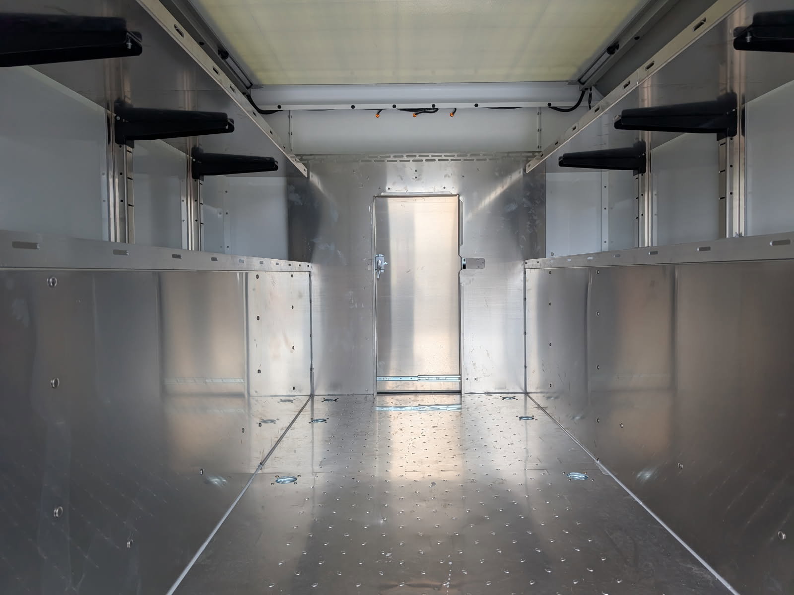 New 2025 Chevrolet Express 3500 w/ Power Convenience Package image 21