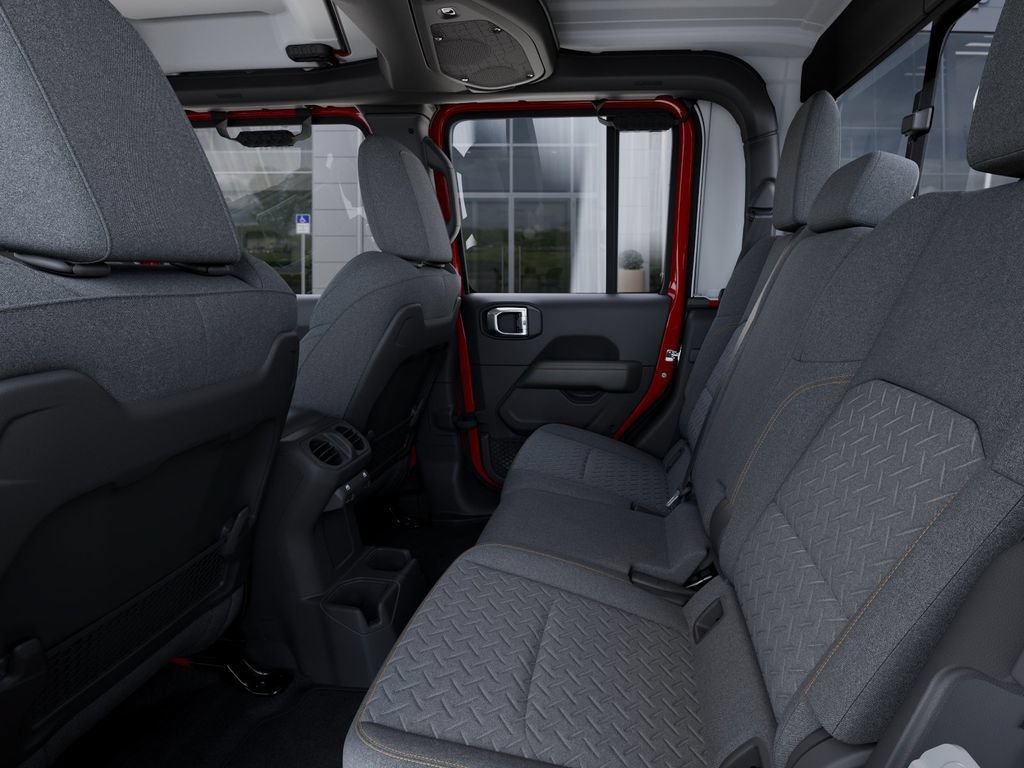 Used 2025 Jeep Gladiator Mojave w/ Convenience Group AWD/4WD image 29