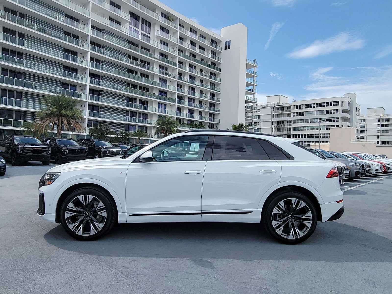 Certified 2025 Audi Q8 Prestige w/ Prestige Package AWD/4WD image 3