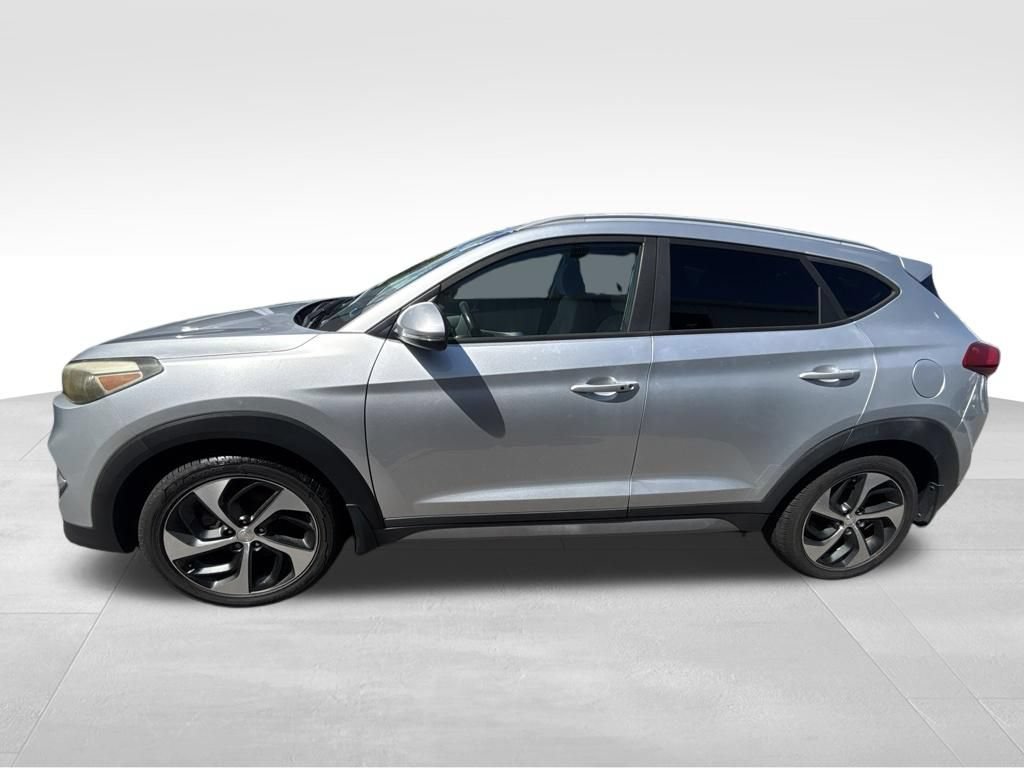 Used 2017 Hyundai Tucson Sport FWD image 3
