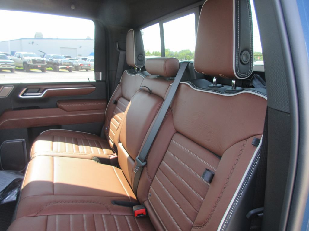 New 2026 GMC Sierra 2500 Denali Ultimate AWD/4WD image 14