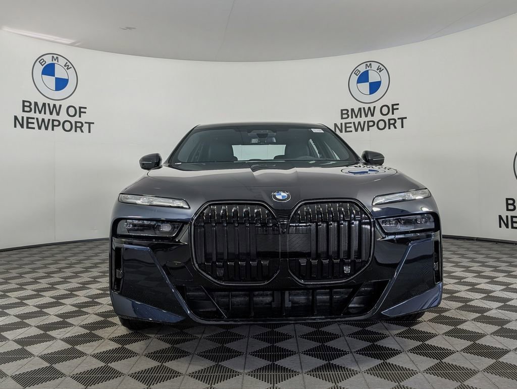 New 2026 BMW 760i xDrive w/ Executive Package AWD/4WD image 4