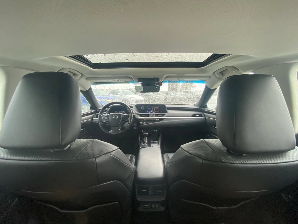 Used 2021 Lexus ES 300h w/ Premium Package FWD image 23