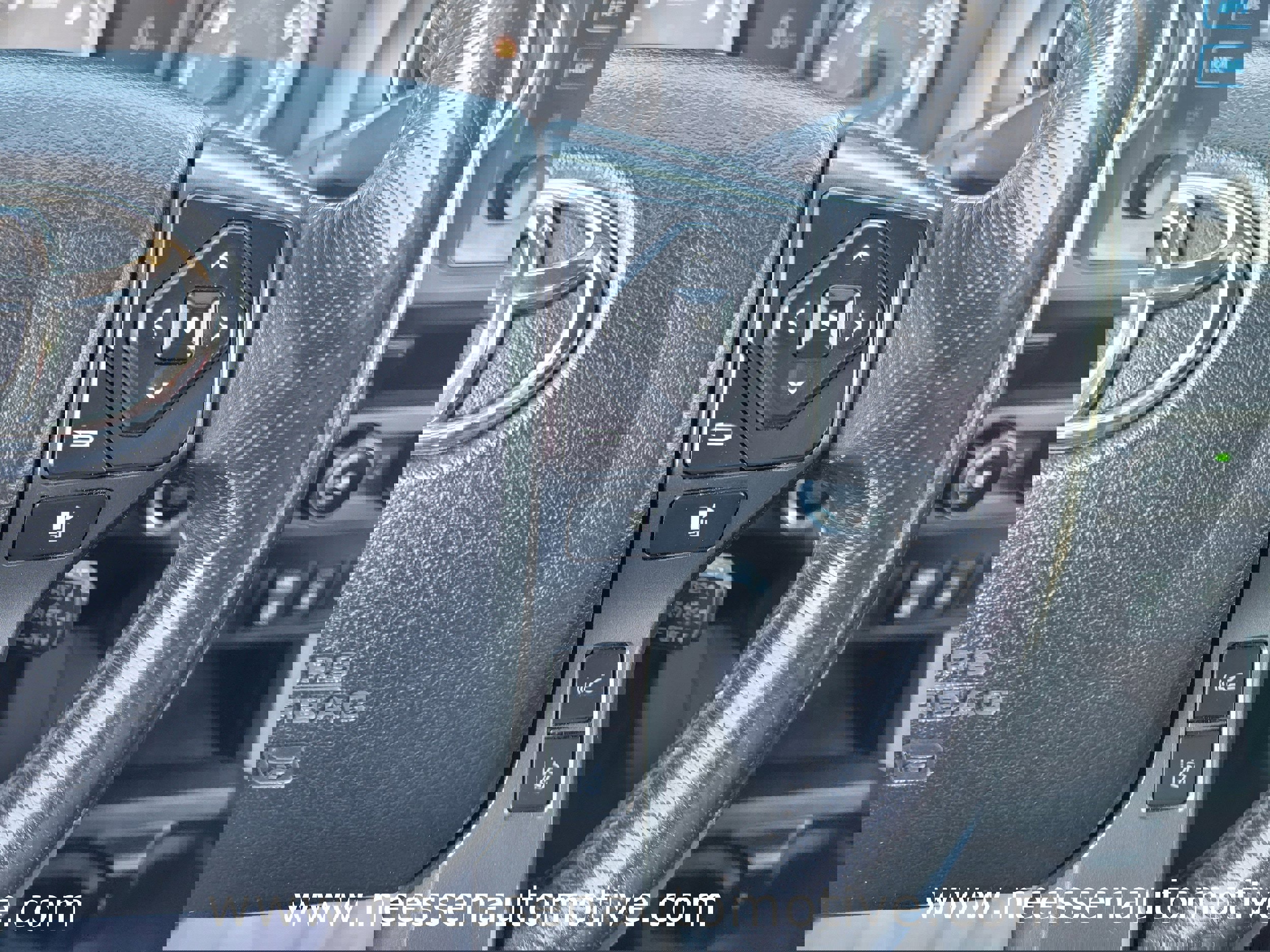 Used 2018 Toyota Tacoma TRD Off-Road w/ Technology Package image 47