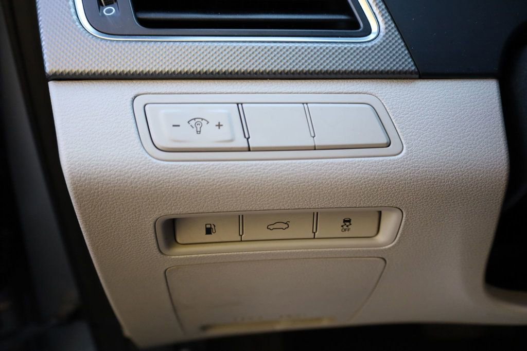 Used 2015 Hyundai Sonata SE w/ Option Group 09 image 32