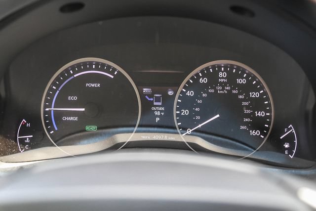 Used 2015 Lexus ES 300h w/ Navigation System Package FWD image 19