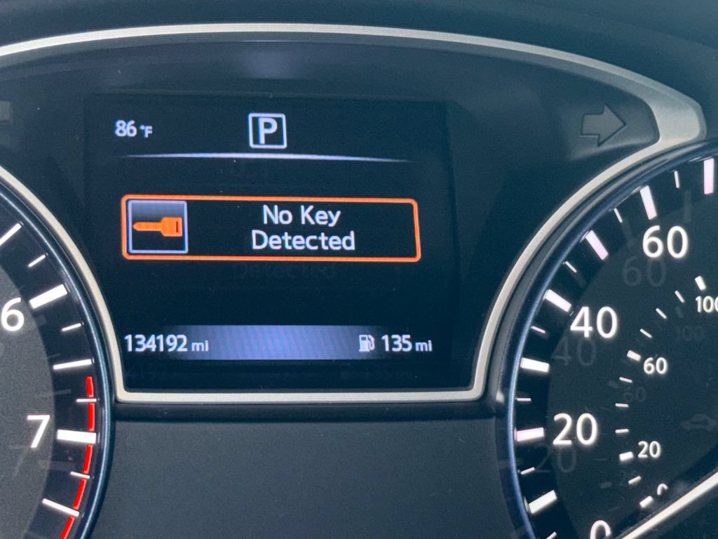 Used 2017 Nissan Altima 2.5 SR w/ Midnight Edition Package FWD image 16