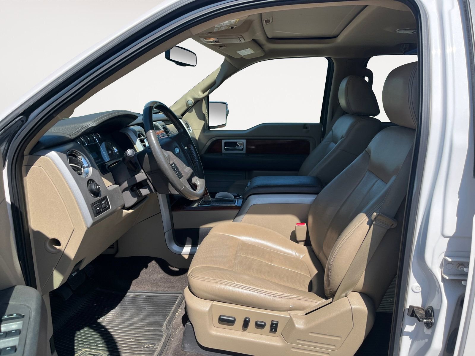 Used 2010 Ford F150 Lariat RWD image 9