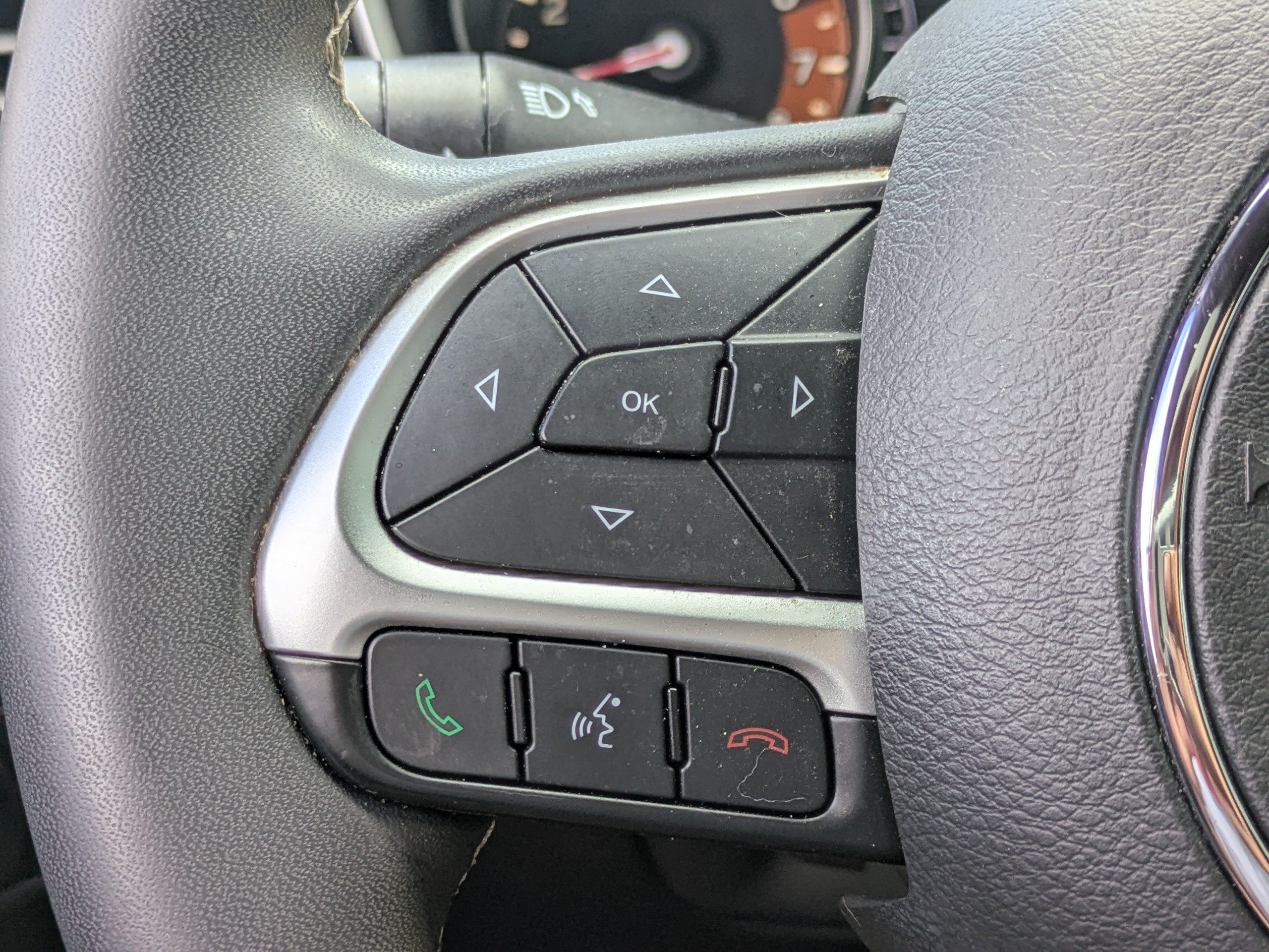 Used 2021 Jeep Compass Latitude FWD image 22