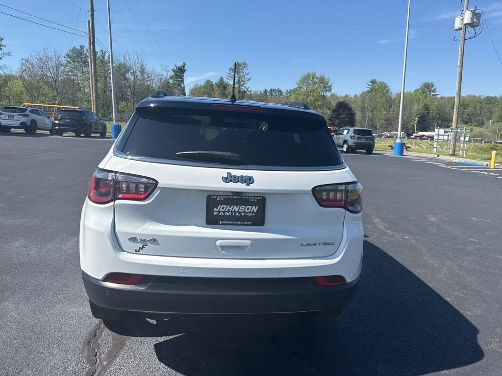 Used 2024 Jeep Compass Limited AWD/4WD image 9