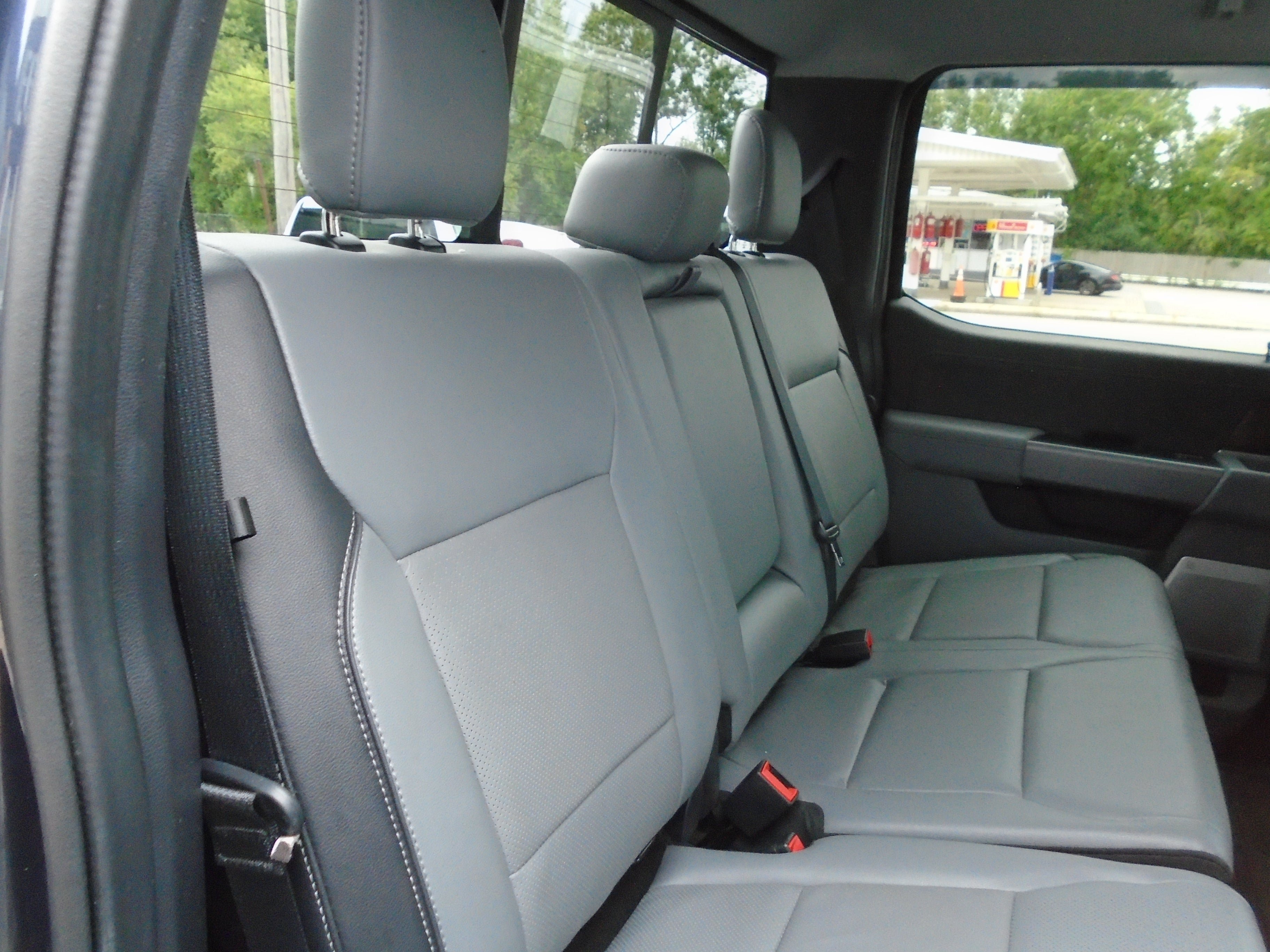 Used 2022 Ford F150 Lariat w/ Equipment Group 502A High AWD/4WD image 38