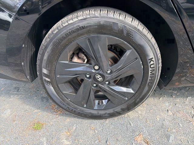Certified 2023 Hyundai Elantra SEL image 7