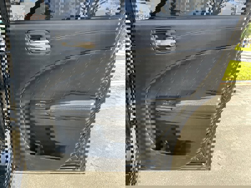 Used 2019 Dodge Charger R/T w/ Plus Group image 36