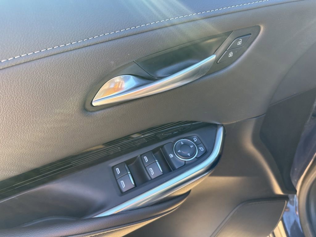 Certified 2024 Cadillac XT4 Luxury w/ Cold Weather Package image 14