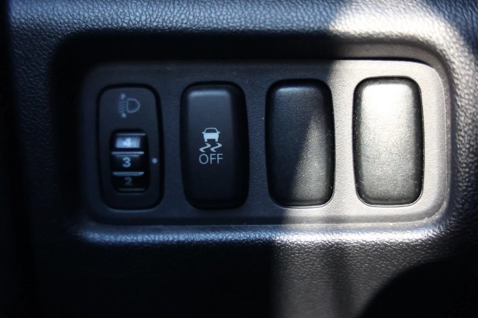 Used 2011 Mitsubishi Outlander Sport SE FWD image 45