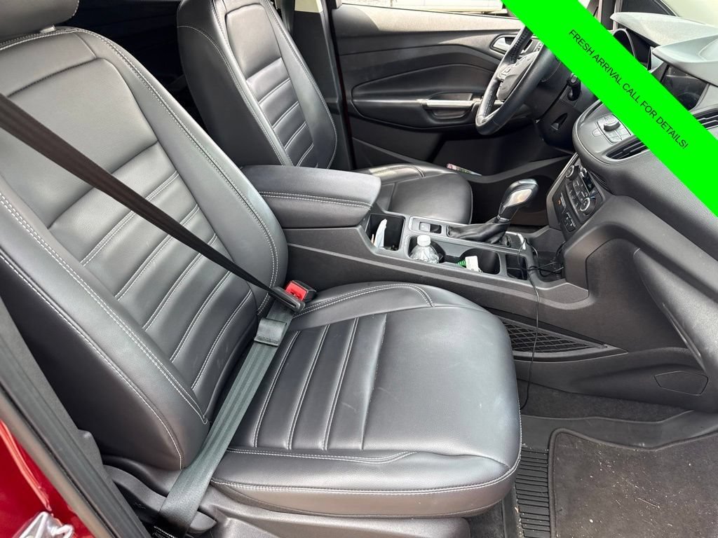 Used 2019 Ford Escape SEL AWD/4WD image 24