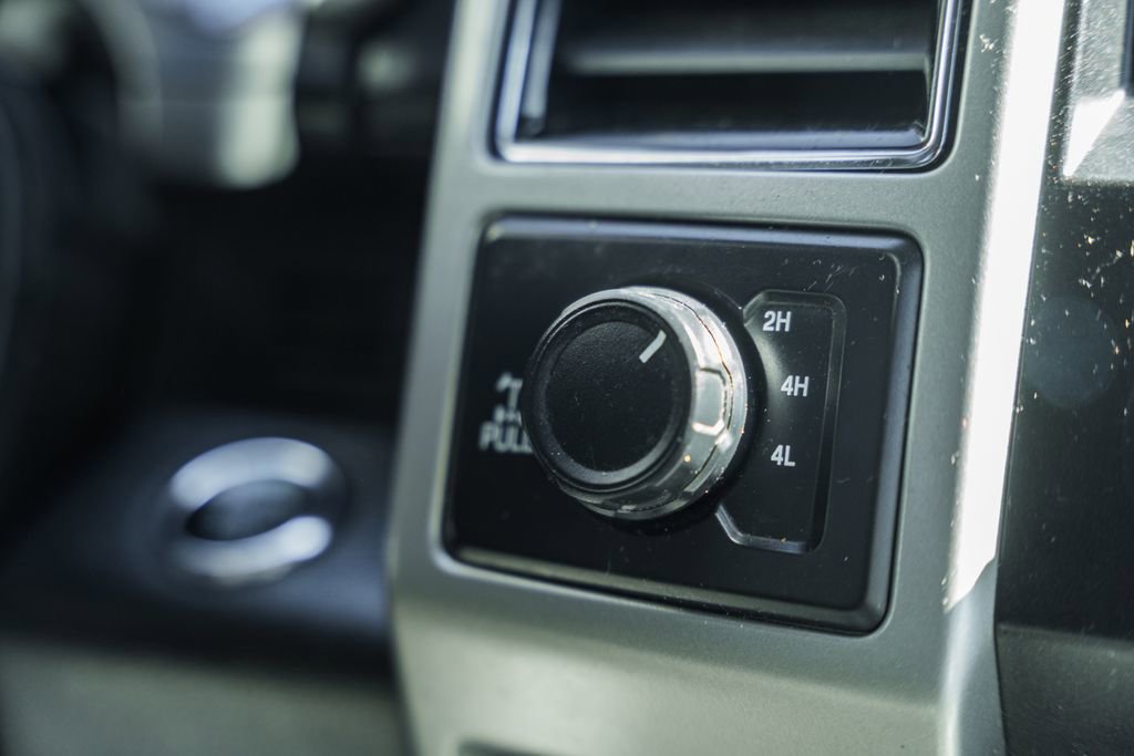 Used 2018 Ford F350 Lariat w/ Lariat Ultimate Package image 29