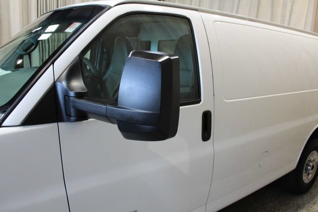 Used 2014 GMC Savana 3500 RWD image 9