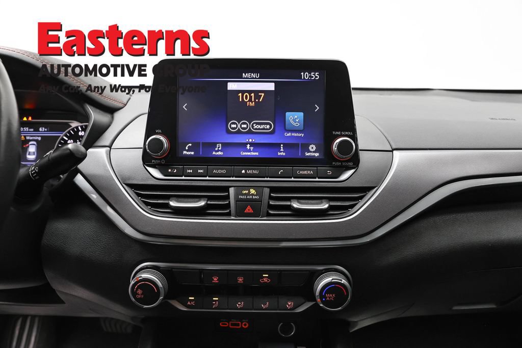 Used 2023 Nissan Altima 2.5 SR FWD image 14