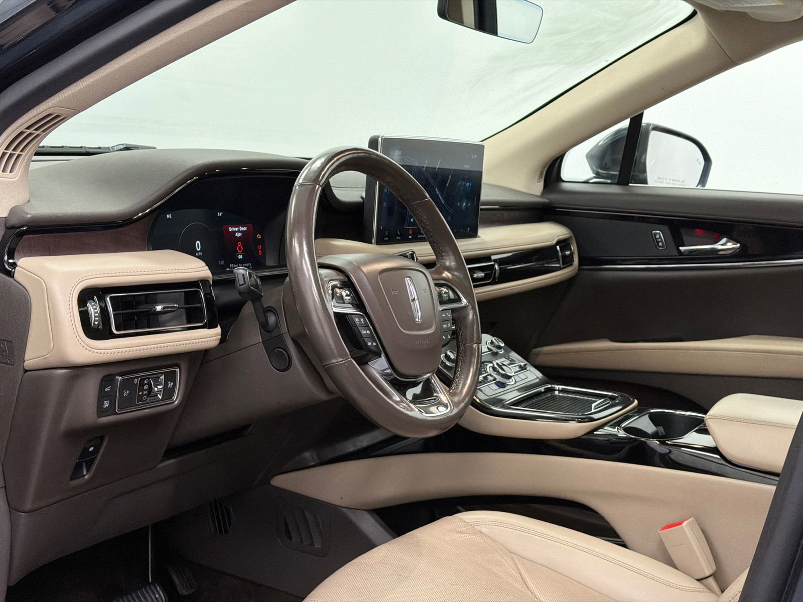 Used 2022 Lincoln Nautilus Reserve image 15