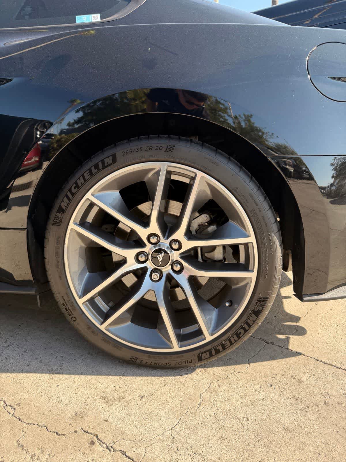 Used 2015 Ford Mustang GT Premium w/ Equipment Group 401A RWD image 19