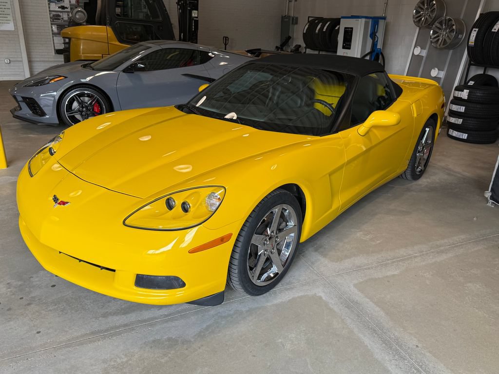 Used 2008 Chevrolet Corvette Convertible w/ Preferred Equipment Group RWD image 3