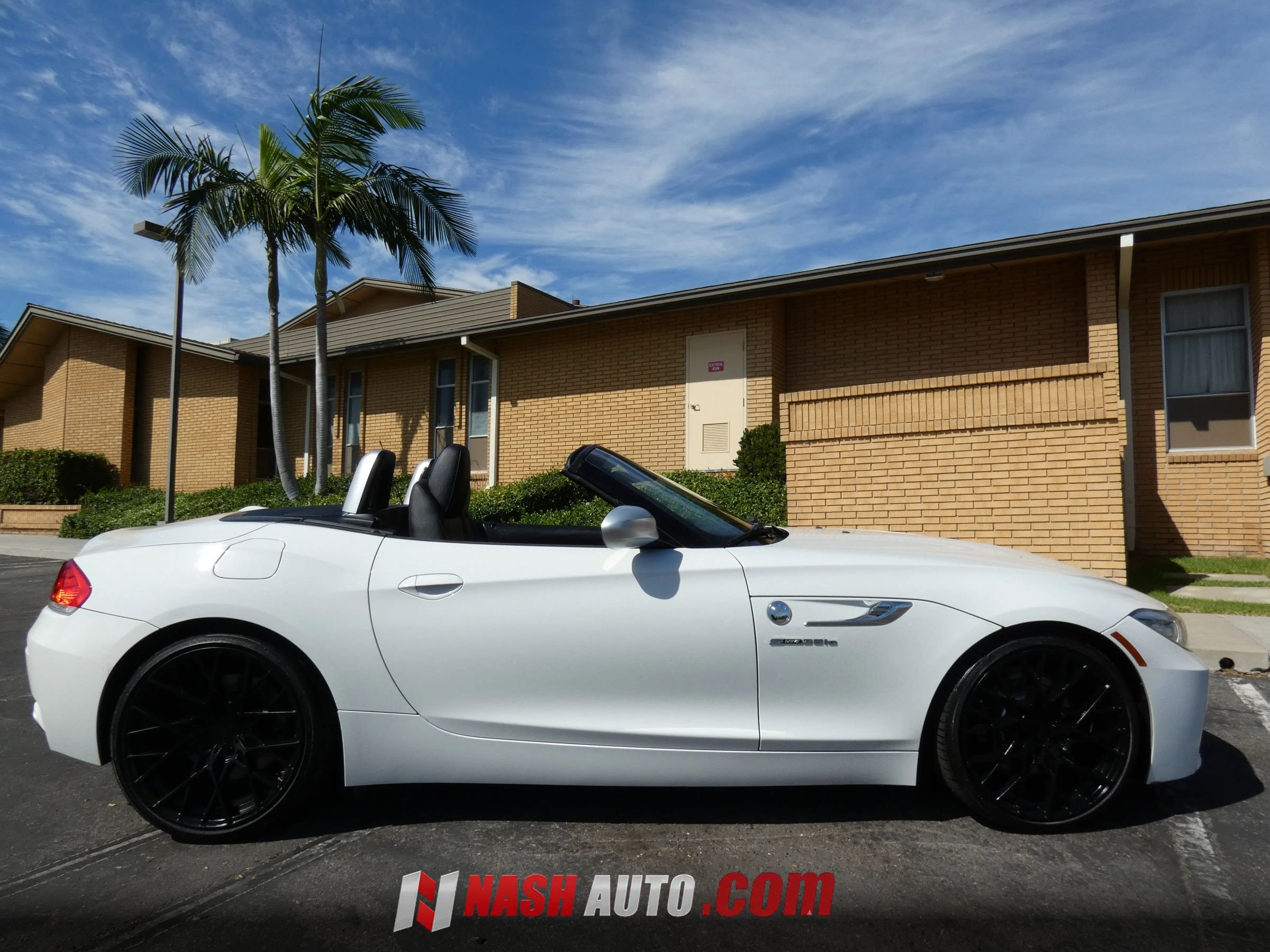 Used 2015 BMW Z4 sDrive35is RWD image 9