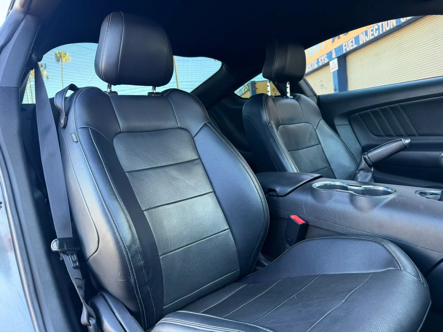 Used 2016 Ford Mustang GT Premium w/ GT Performance Package RWD image 15