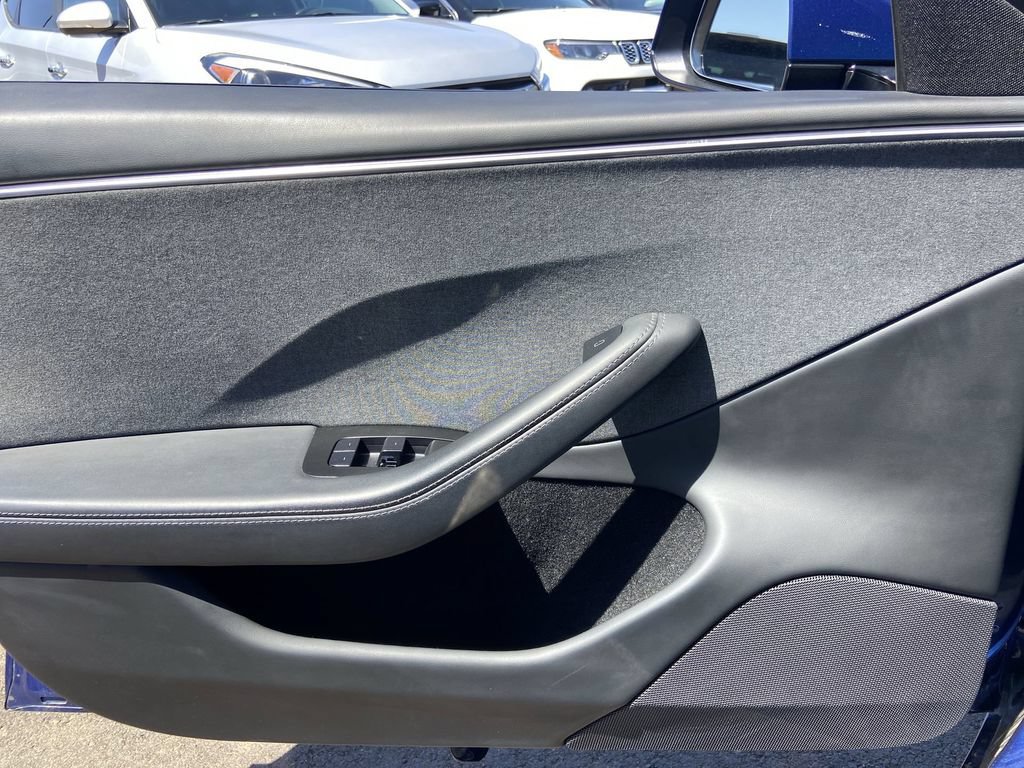 Used 2025 Tesla Model 3 Long Range RWD image 17
