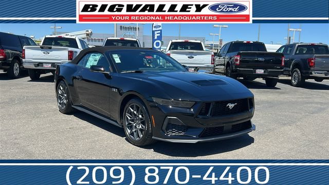 New 2026 Ford Mustang GT Premium w/ GT Performance Package RWD image 1